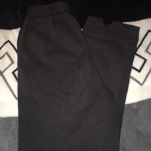 Black pants - Picture 2 of 2